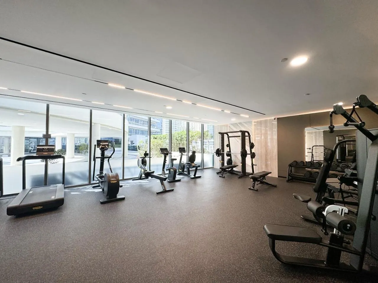 Luxury Studio In Dubai Marina With Canal Views Apartment