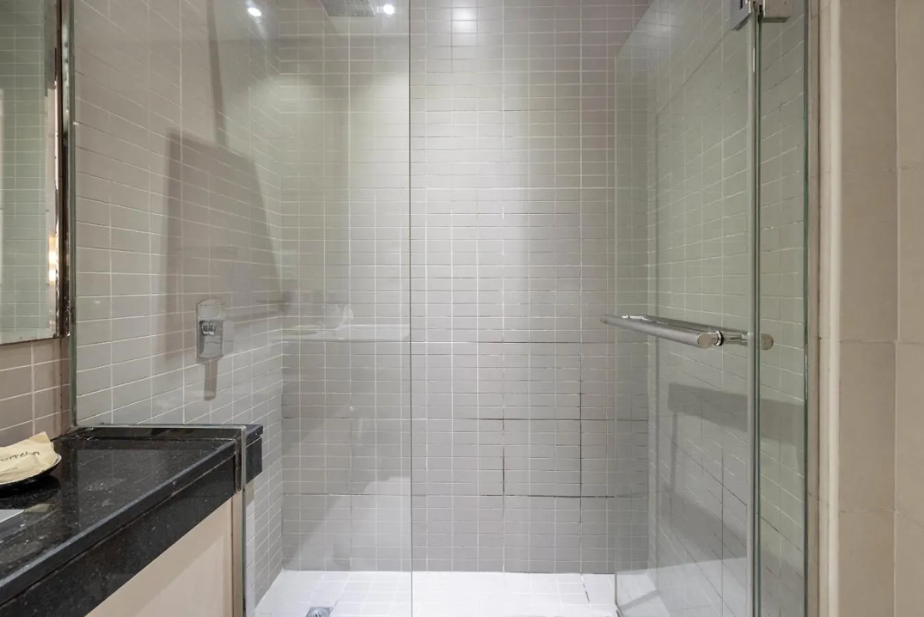 Luxury Studio In Dubai Marina With Canal Views 0*,